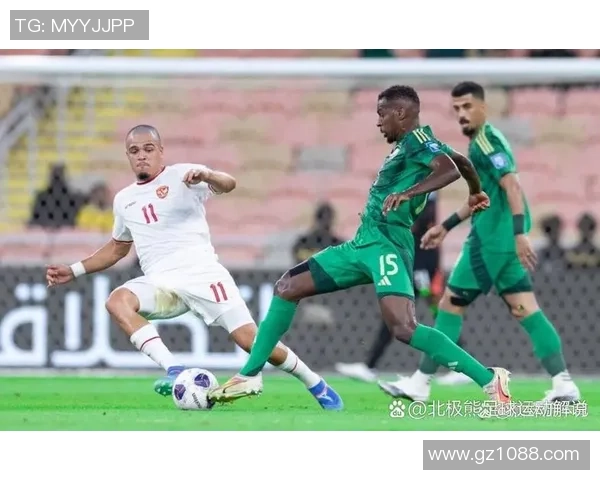 足球比赛中每队由多少名球员组成以及球员的具体分工分析